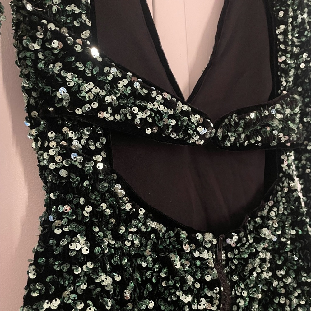 REVOLVE Bardot Sz M Green Sequin Mini Dress - Picture 10 of 12